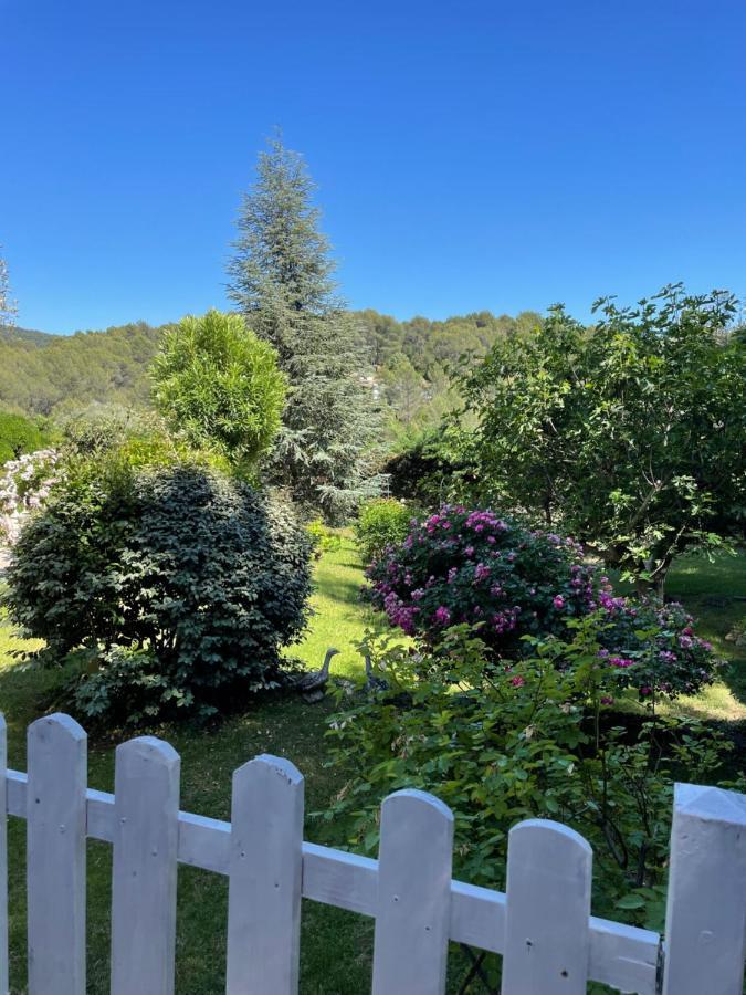 Le Clos Serein Le Beausset Exteriör bild