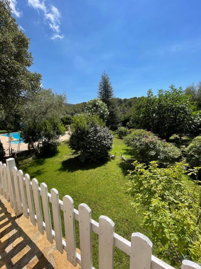 Le Clos Serein Le Beausset Exteriör bild