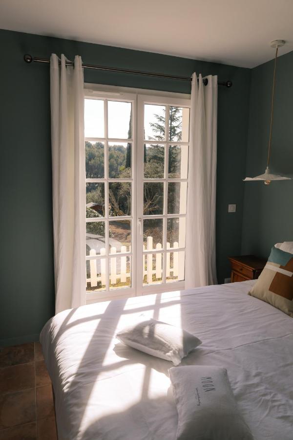 Le Clos Serein Le Beausset Exteriör bild