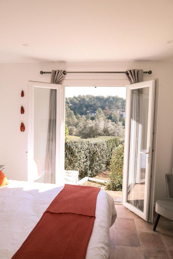 Le Clos Serein Le Beausset Exteriör bild