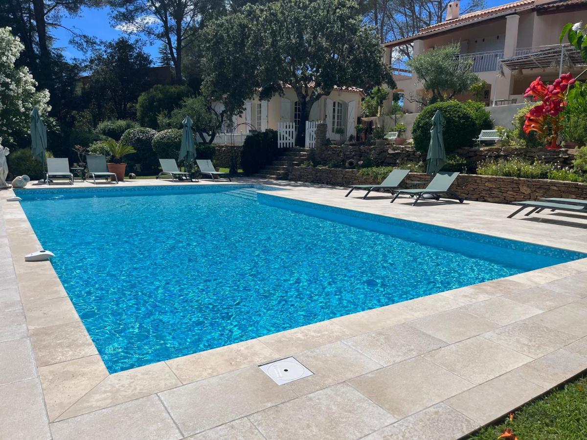 Le Clos Serein Le Beausset Exteriör bild